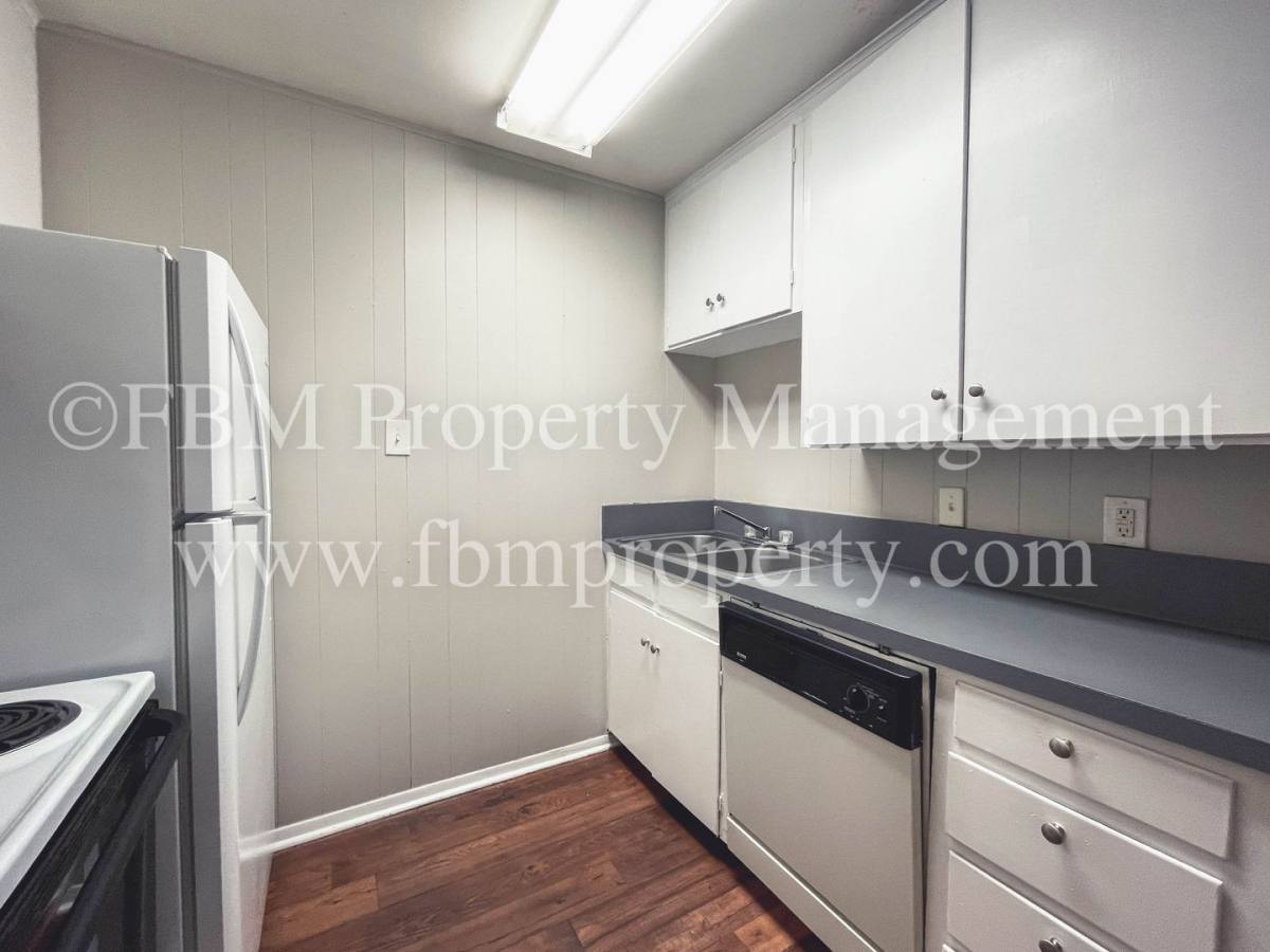 Apartment for rent at 2107 Bowie Dr, Corsicana, TX 75110