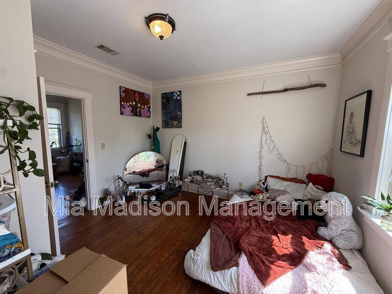 Apartment for rent at 501 E Maupas Ave #B, Savannah, GA 31401