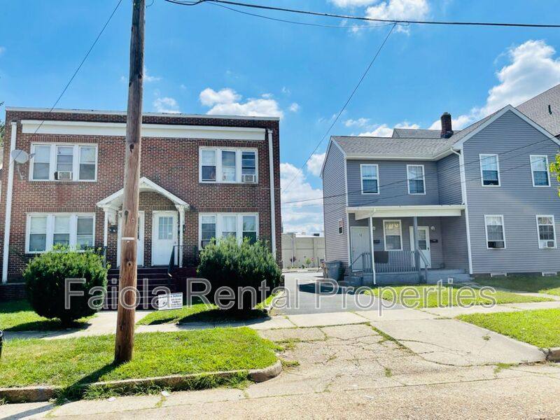 Apartment for rent at 13 N 8th St #1, Vineland, NJ 08360