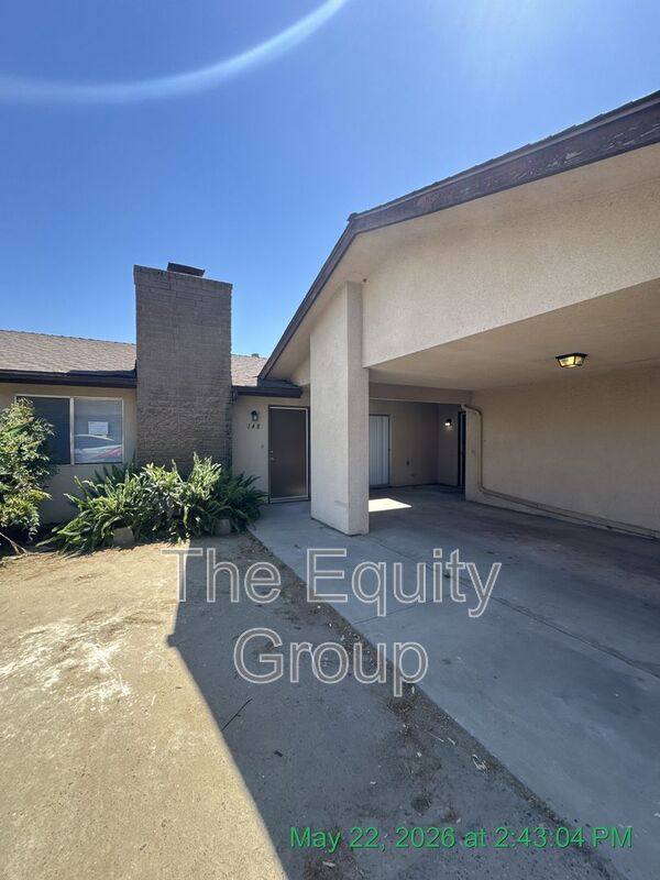 Apartment for rent at 148 S Peppertree St, Visalia, CA 93277