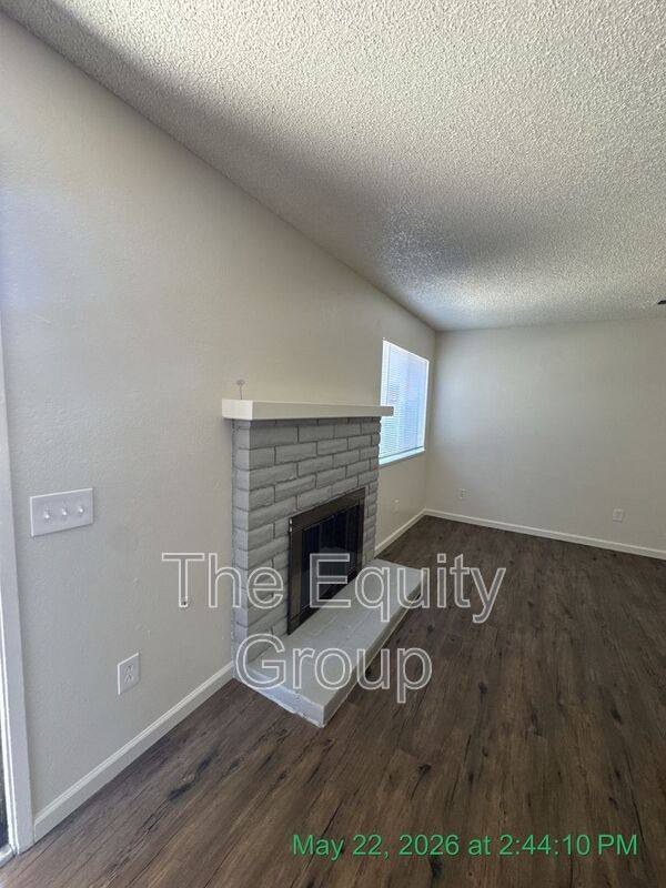 Apartment for rent at 148 S Peppertree St, Visalia, CA 93277