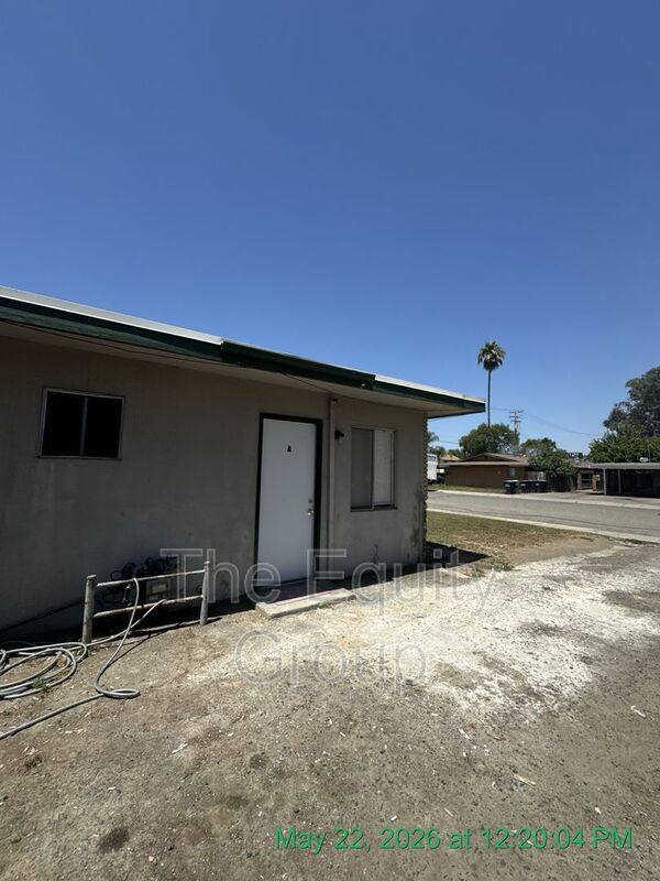 Apartment for rent at 513 E Myrtle Ave #A, Visalia, CA 93292