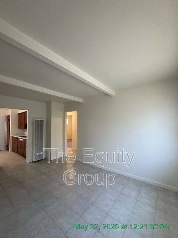Apartment for rent at 513 E Myrtle Ave #A, Visalia, CA 93292