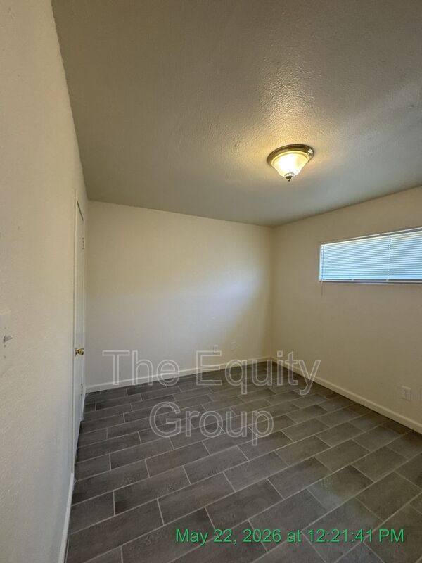 Apartment for rent at 513 E Myrtle Ave #A, Visalia, CA 93292