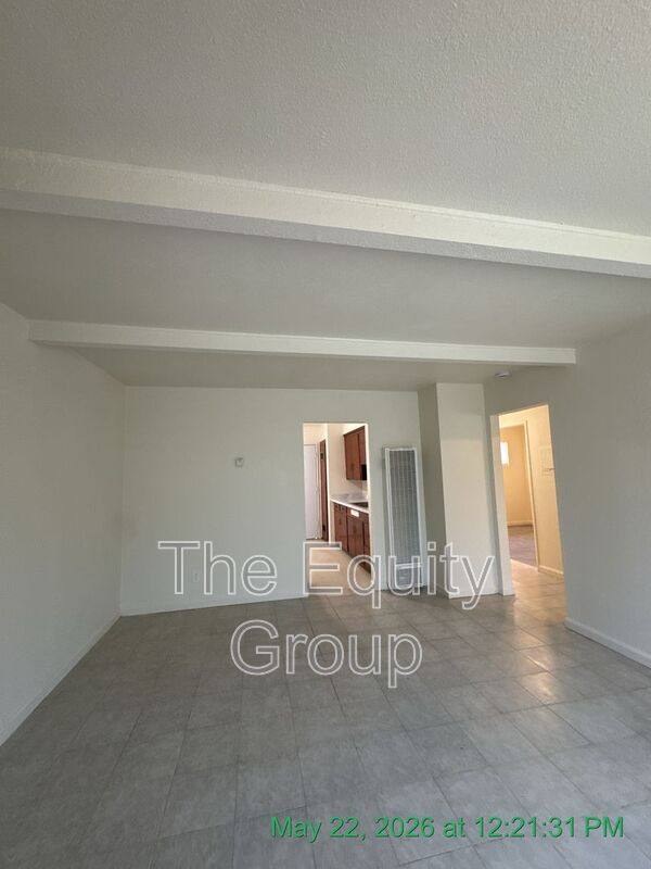 Apartment for rent at 513 E Myrtle Ave #A, Visalia, CA 93292