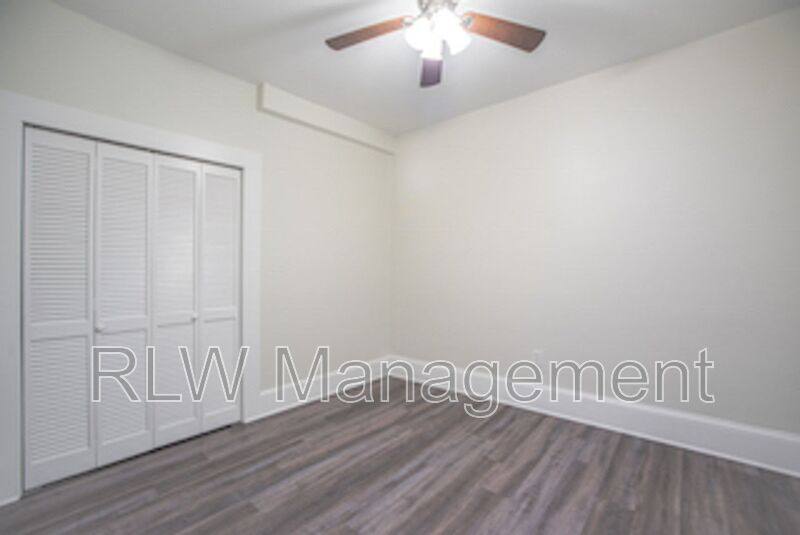 Apartment for rent at 11 N Central Ave, Umatilla, FL 32784