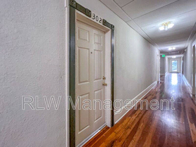 Apartment for rent at 11 N Central Ave, Umatilla, FL 32784