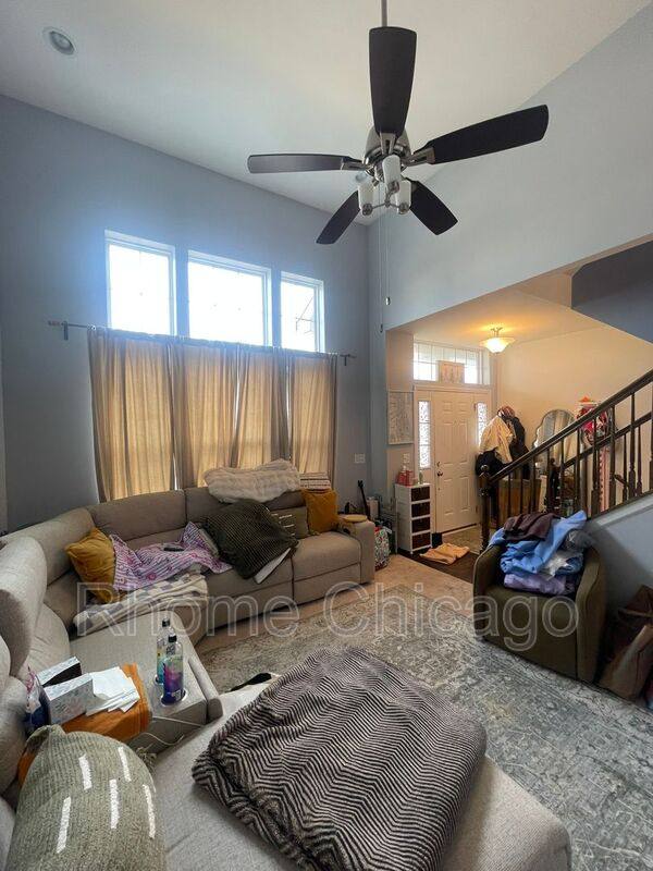 Townhouse for rent at 6548 Lilac Blvd, Hanover Park, IL 60133