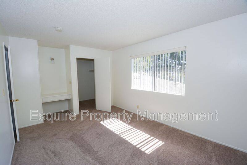 Townhouse for rent at 1202 Portola Rd, Ventura, CA 93003