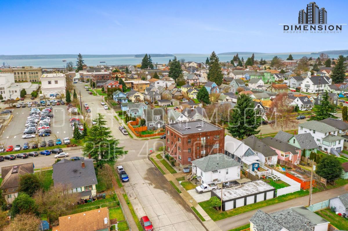 Apartment for rent at 2331 Rockefeller Ave, Everett, WA 98201