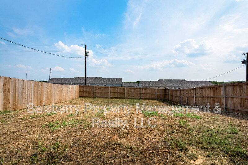 Apartment for rent at 169 Private Rd 4211 #100, Decatur, TX 76234