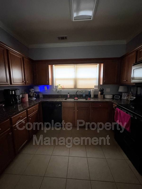 House for rent at 109 Oxmoor Place Circle, Birmingham, AL 35211