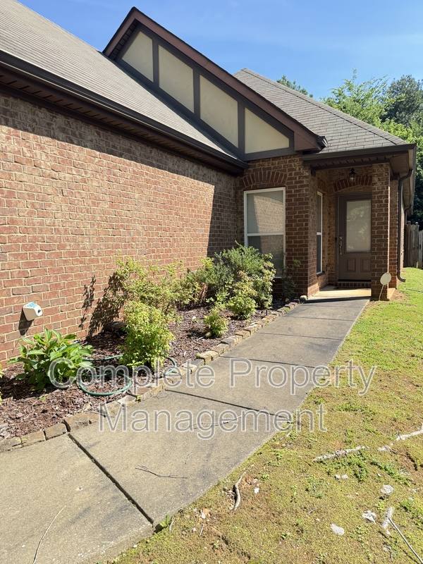 House for rent at 109 Oxmoor Place Circle, Birmingham, AL 35211