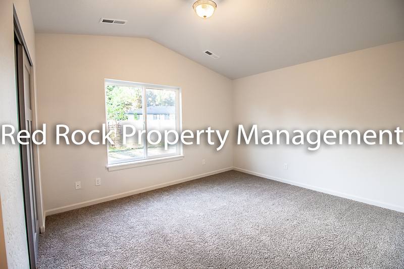 Townhouse for rent at 2606 N Arties Lane, Greenacres, WA 99016