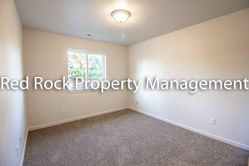 Townhouse for rent at 2606 N Arties Lane, Greenacres, WA 99016