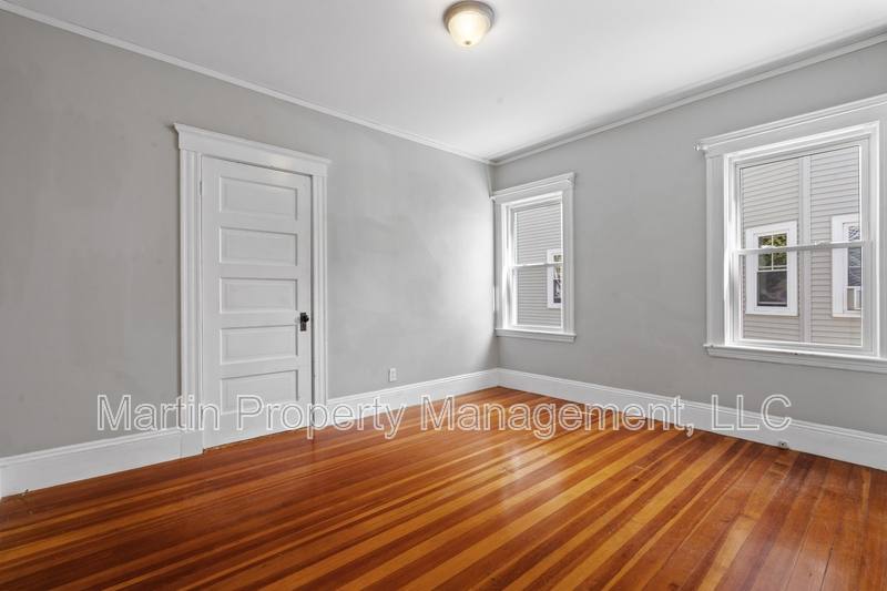 Apartment for rent at 146 Beech St #1, Belmont, MA 02478