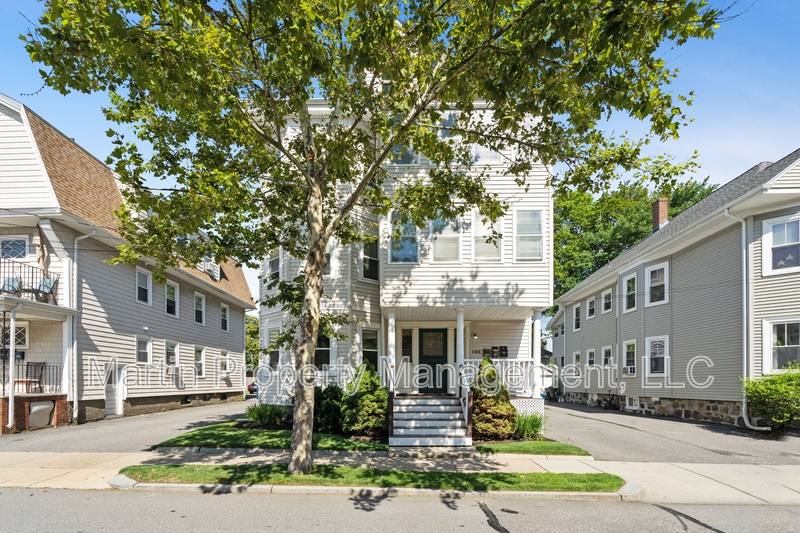 Apartment for rent at 146 Beech St #1, Belmont, MA 02478