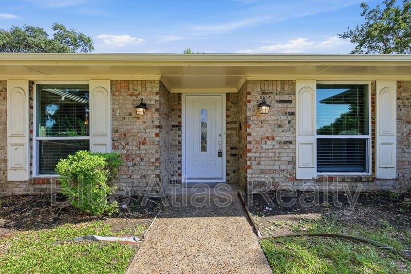 House for rent at 3304 Big Horn Trail, Plano, TX 75075