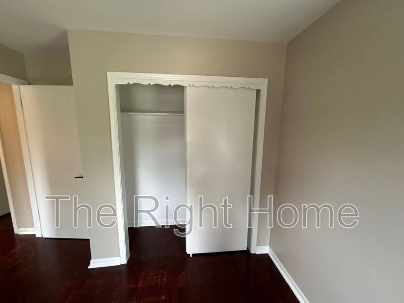 House for rent at 6929 N 64th St, Omaha, NE 68152
