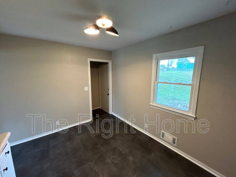 House for rent at 6929 N 64th St, Omaha, NE 68152