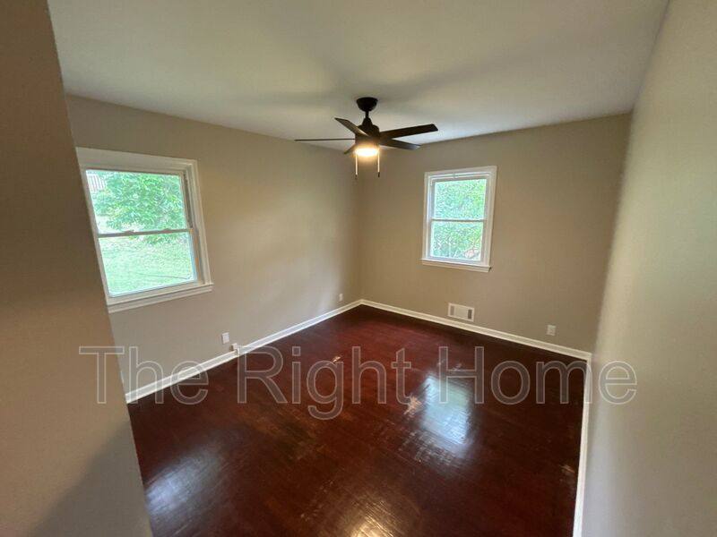 House for rent at 6929 N 64th St, Omaha, NE 68152