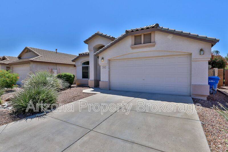 House for rent at 2441 W Gambit Trail, Phoenix, AZ 85085