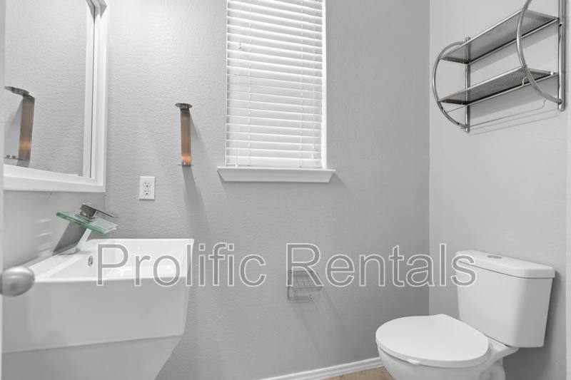 House for rent at 5904 Chuckwagon Circle, Killeen, TX 76542
