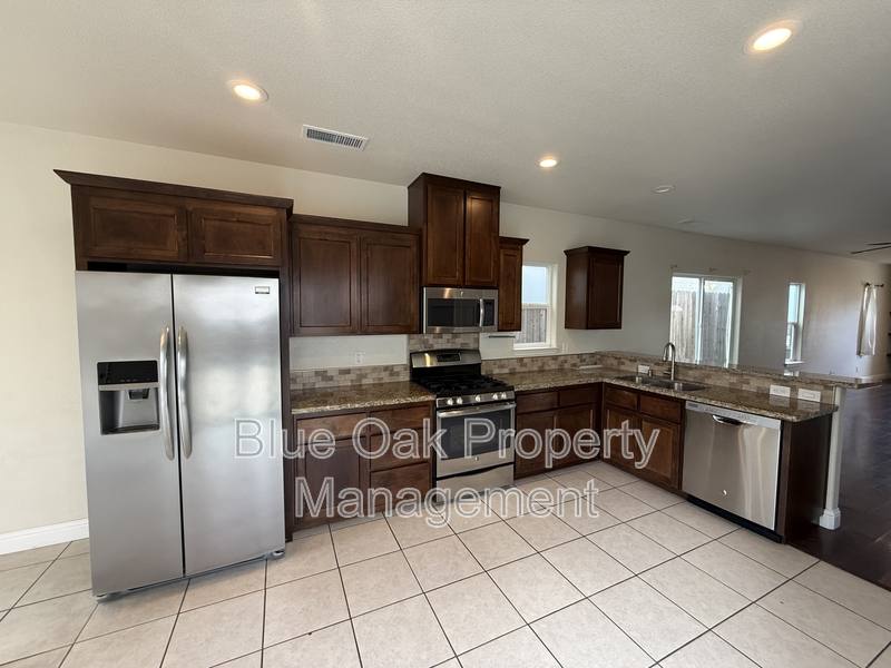 House for rent at 1441 Half Dome Way, Chico, CA 95928