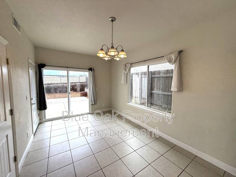 House for rent at 1441 Half Dome Way, Chico, CA 95928