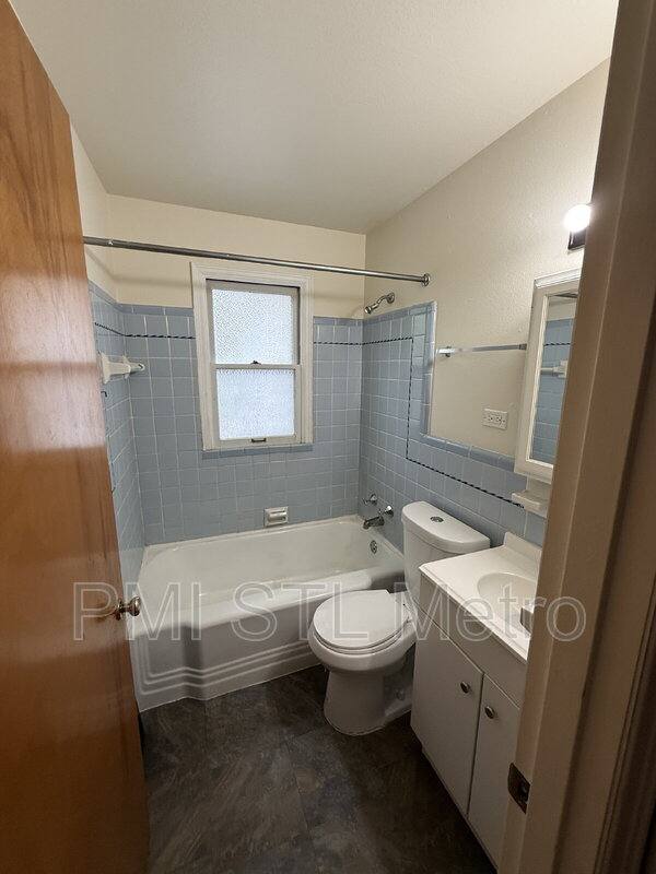 House for rent at 1238 Hoyt Dr, Saint Louis, MO 63137