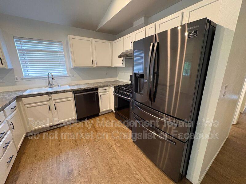 House for rent at 3129 Arbor St, Mount Vernon, WA 98273