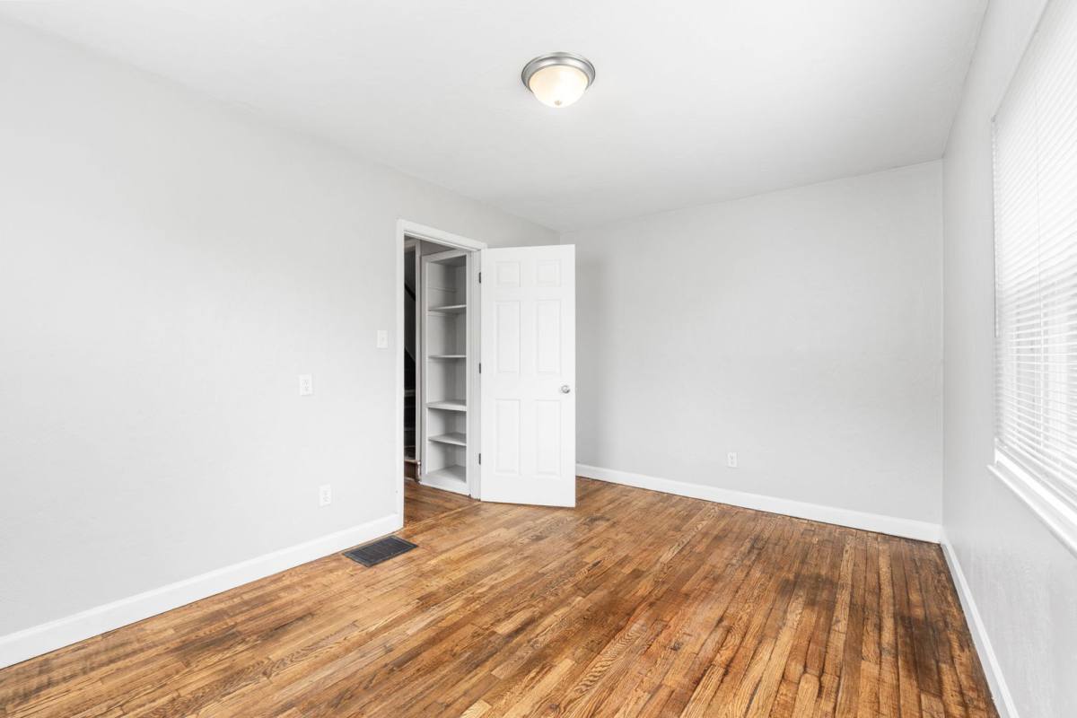 Apartment for rent at 388-390 S Powell Ave, Columbus, OH 43204