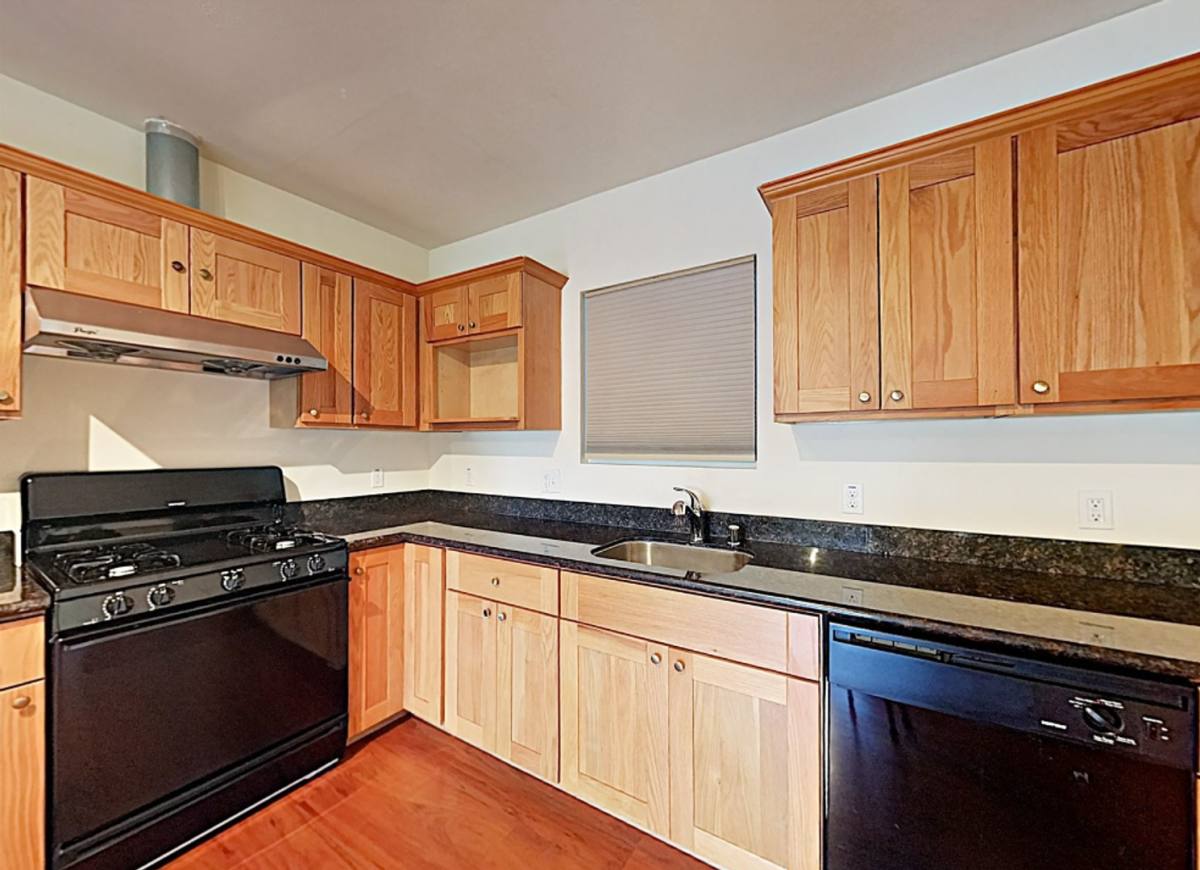 Apartment for rent at 519 Napa St, Vallejo, CA 94590