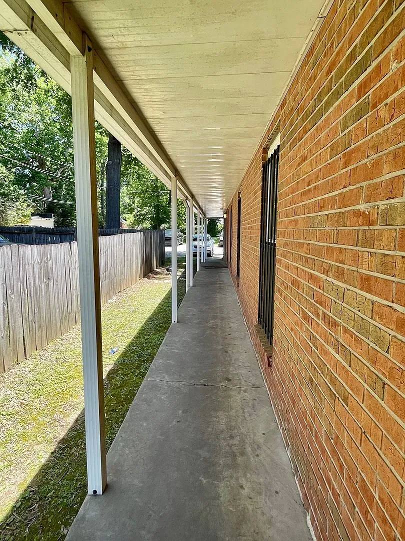 Apartment for rent at 1040 N Highland, Jackson, TN 38301