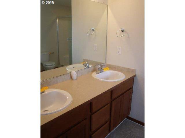 House for rent at 7711 NE 92nd Ave, Vancouver, WA 98662