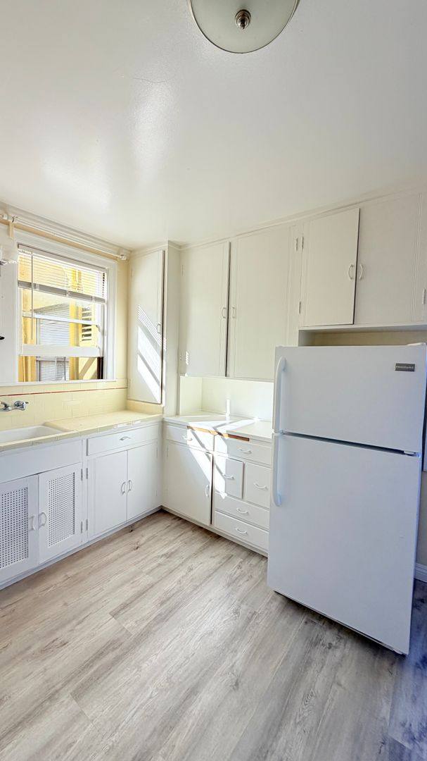Apartment for rent at 1215 Park St, Alameda, CA 94501