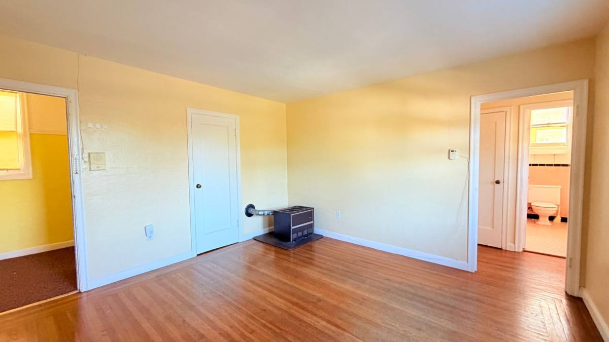 Apartment for rent at 1215 Park St, Alameda, CA 94501