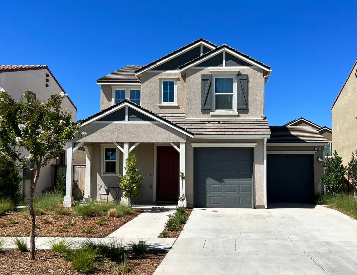 House for rent at 4366 Redrock Dr, Madera, CA 93636