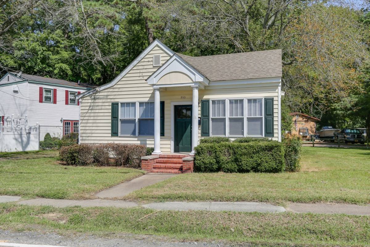 House for rent at 955 Poquoson Ave, Poquoson, VA 23662