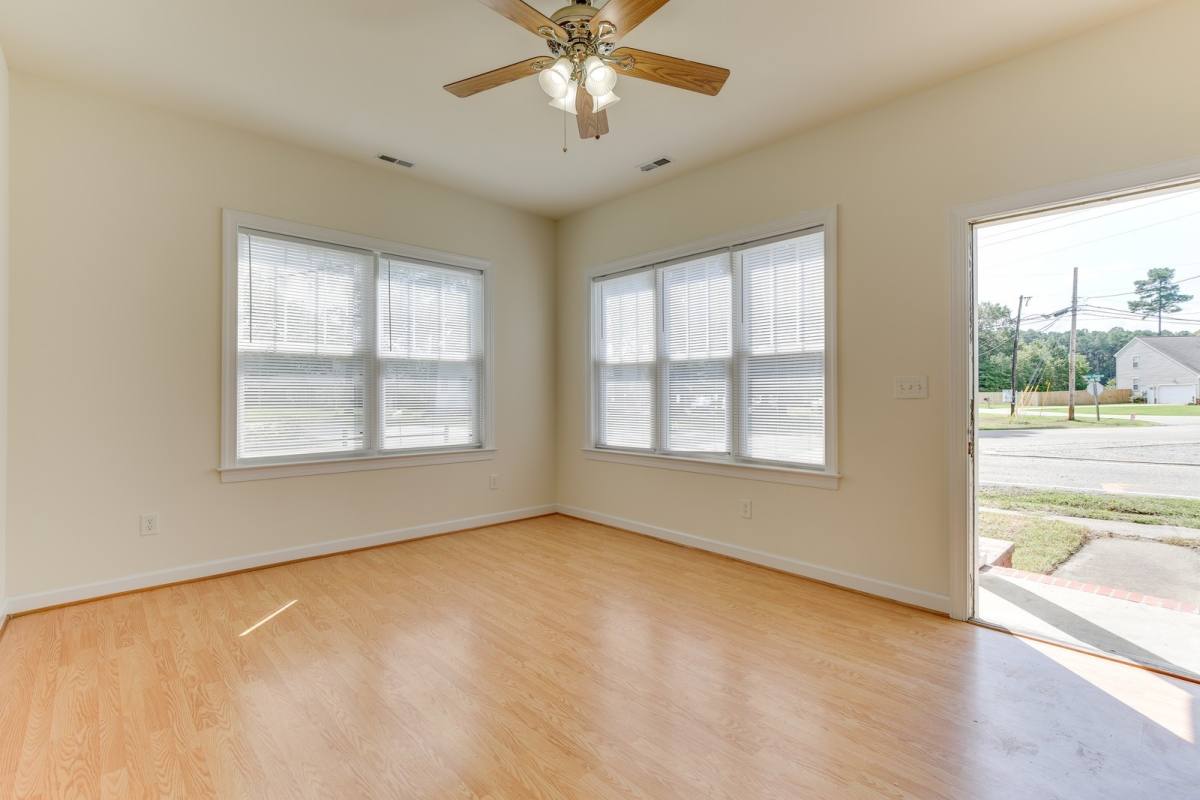 House for rent at 955 Poquoson Ave, Poquoson, VA 23662