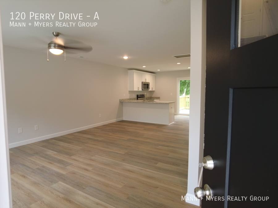 Townhouse for rent at 120 Perry Dr #A, Boiling Springs, SC 29316