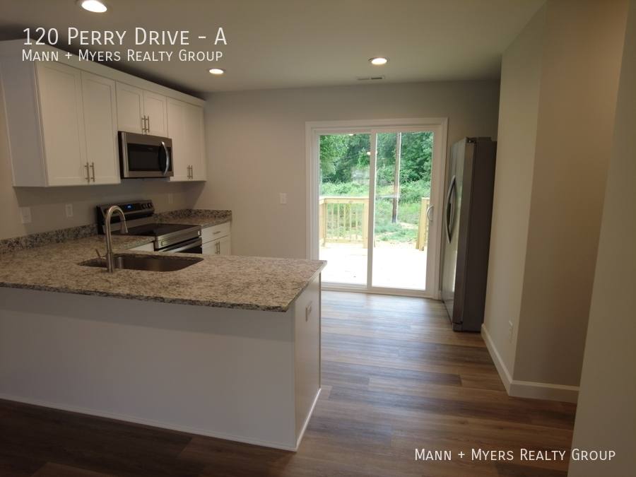 Townhouse for rent at 120 Perry Dr #A, Boiling Springs, SC 29316