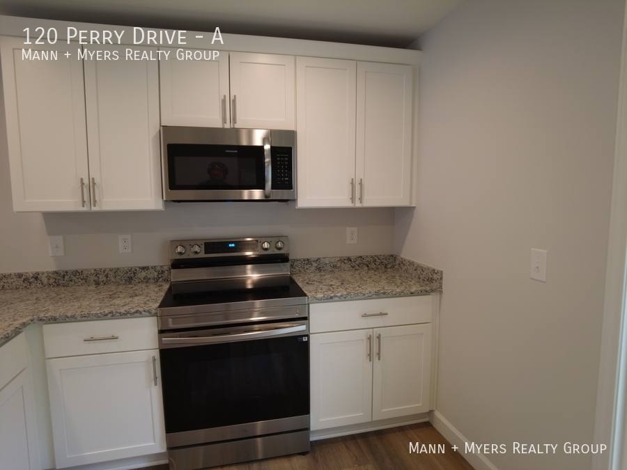Townhouse for rent at 120 Perry Dr #A, Boiling Springs, SC 29316