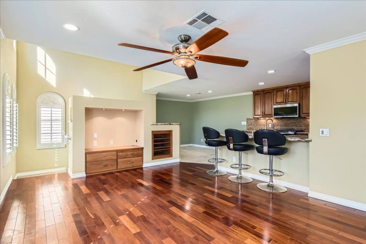 Townhouse for rent at 5020 Codorniz Way #17, Oceanside, CA 92057