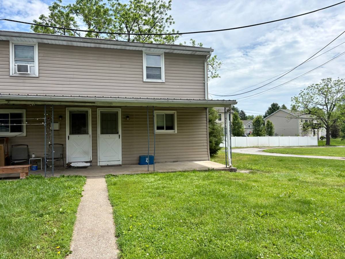 Apartment for rent at 26 Dogwood Lane, Dillsburg, PA 17019