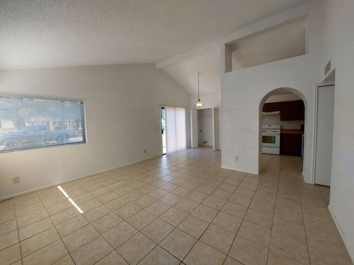 House for rent at 617 Via Entrada, Sierra Vista, AZ 85635