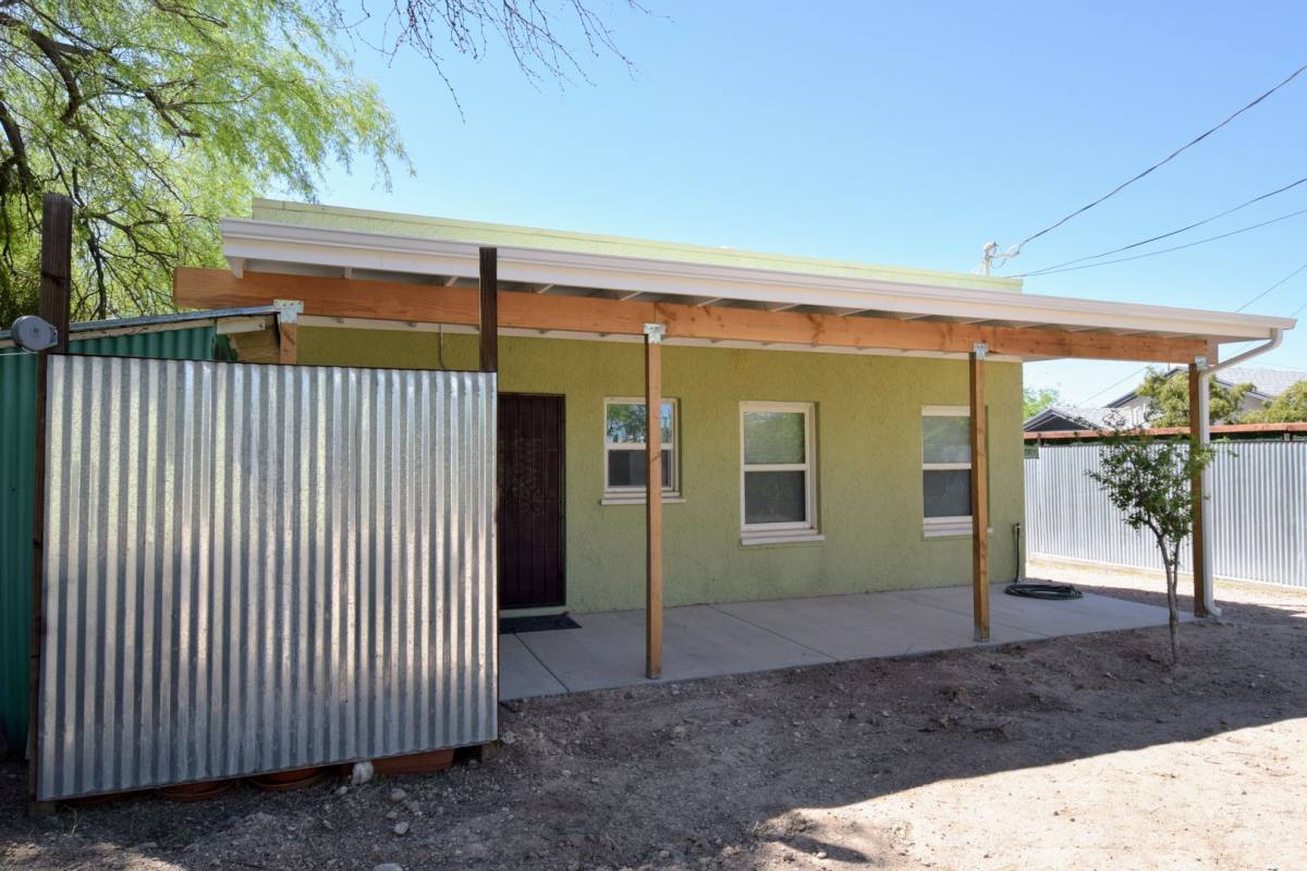 Townhouse for rent at 615 E Helen St, Tucson, AZ 85705
