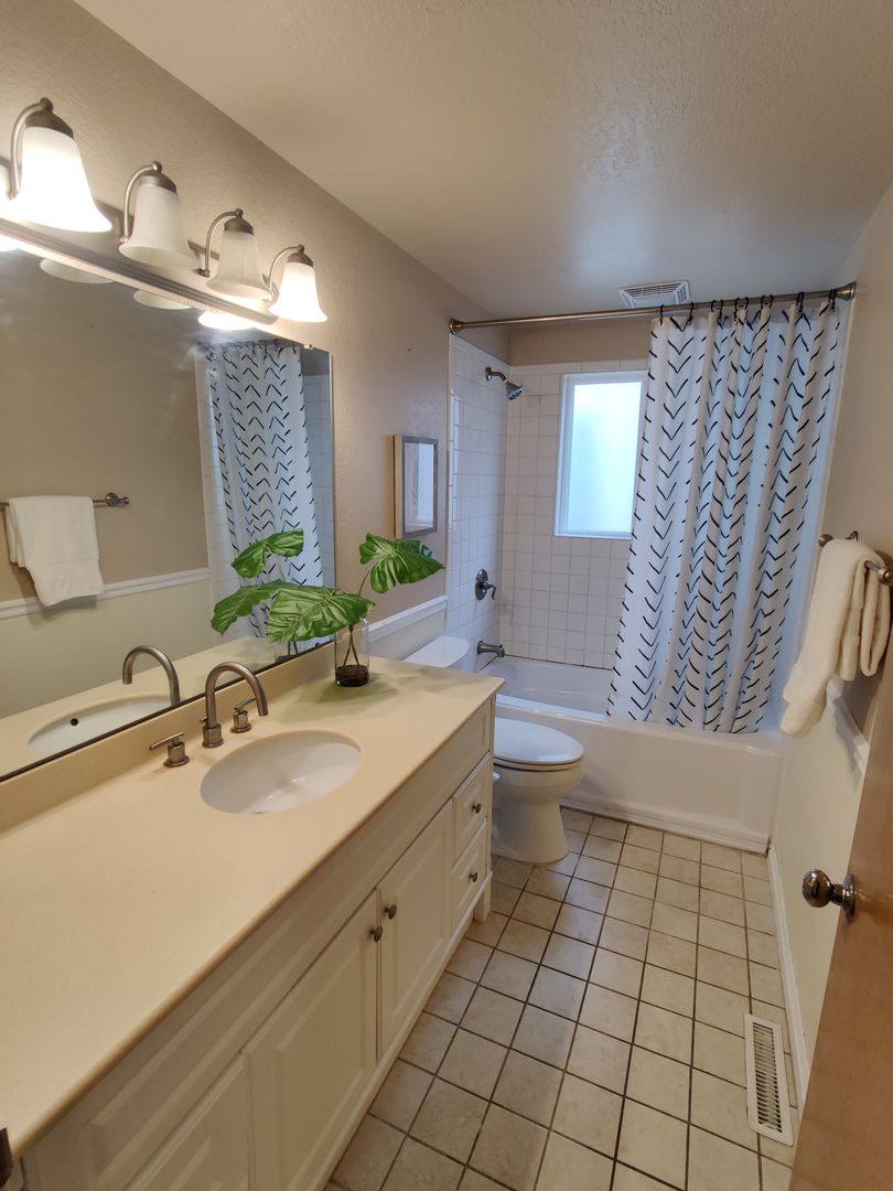 Apartment for rent at 2649 S Lynx Ave, Boise, ID 83705