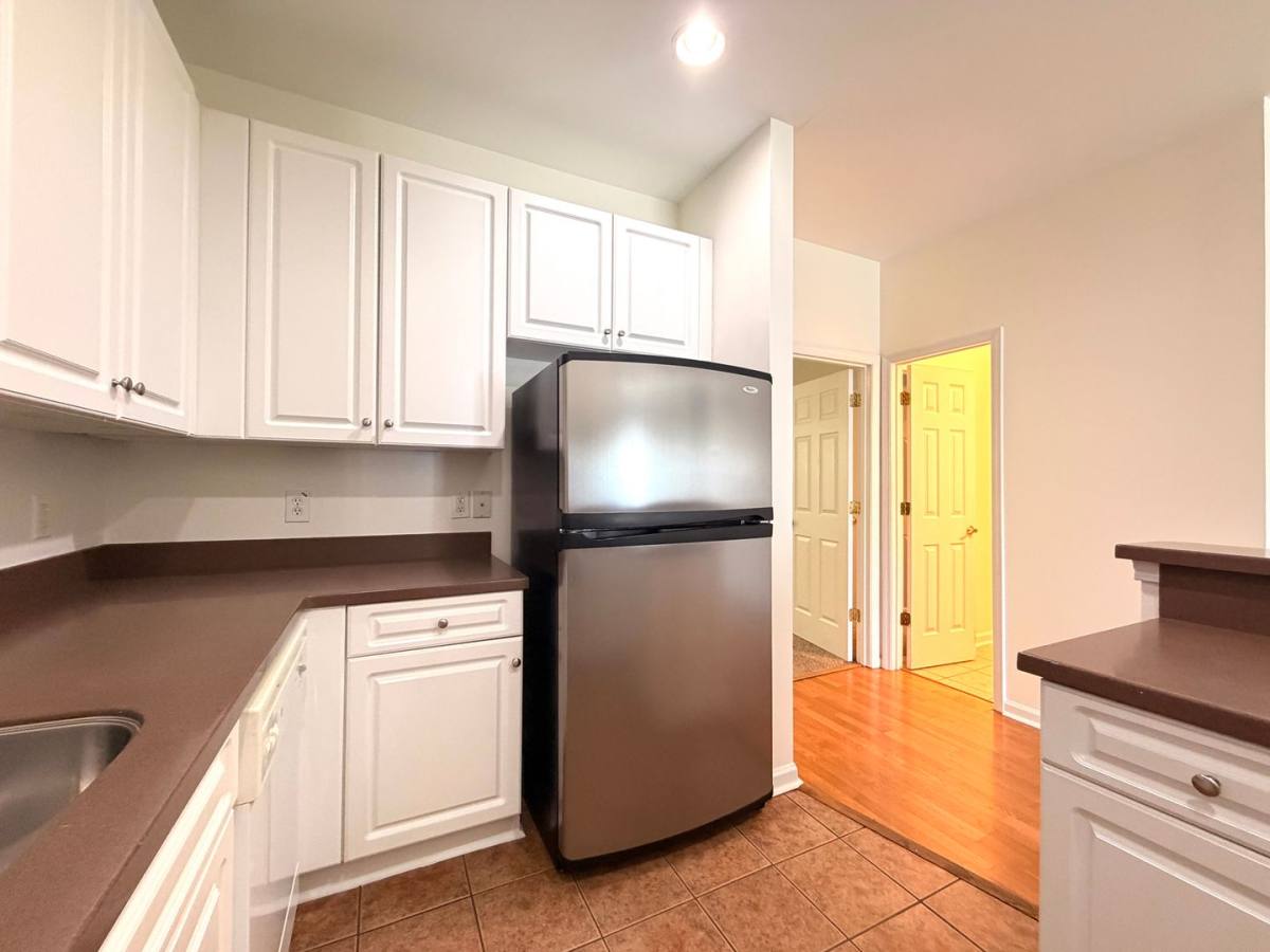 Townhouse for rent at 4105 Perrine St, Charleston, SC 29414