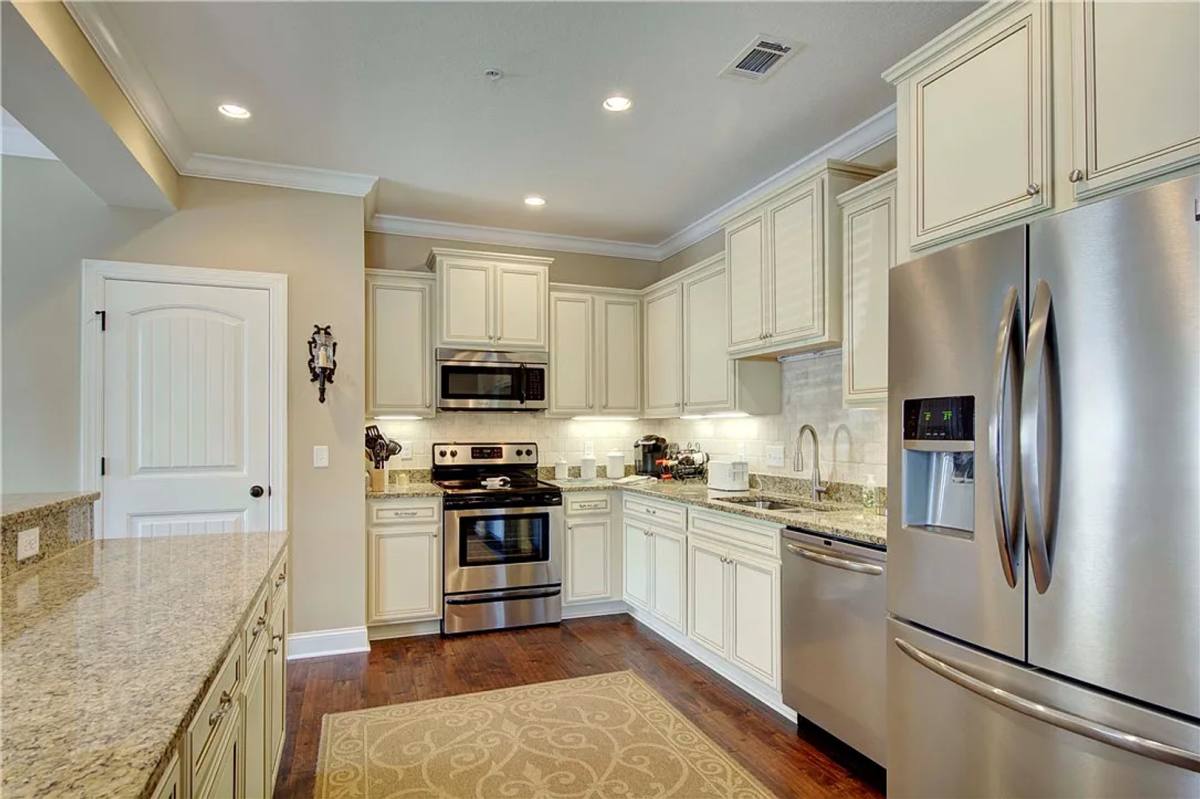 Townhouse for rent at 404 Reserve Lane, Saint Simons Island, GA 31522